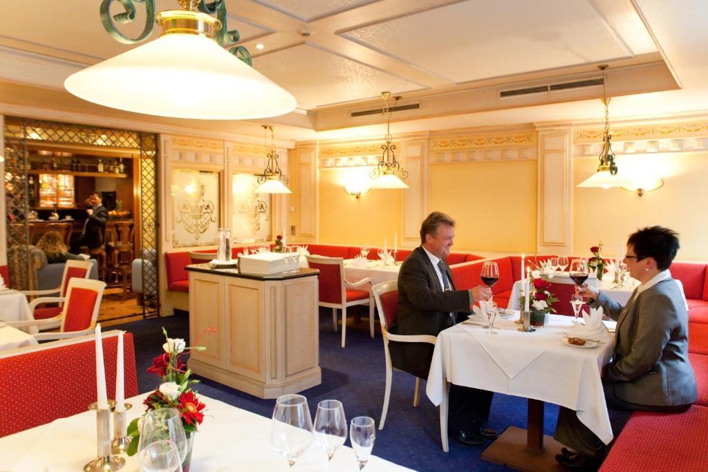 Hotel Weisses Ross Marienberg Dış mekan fotoğraf