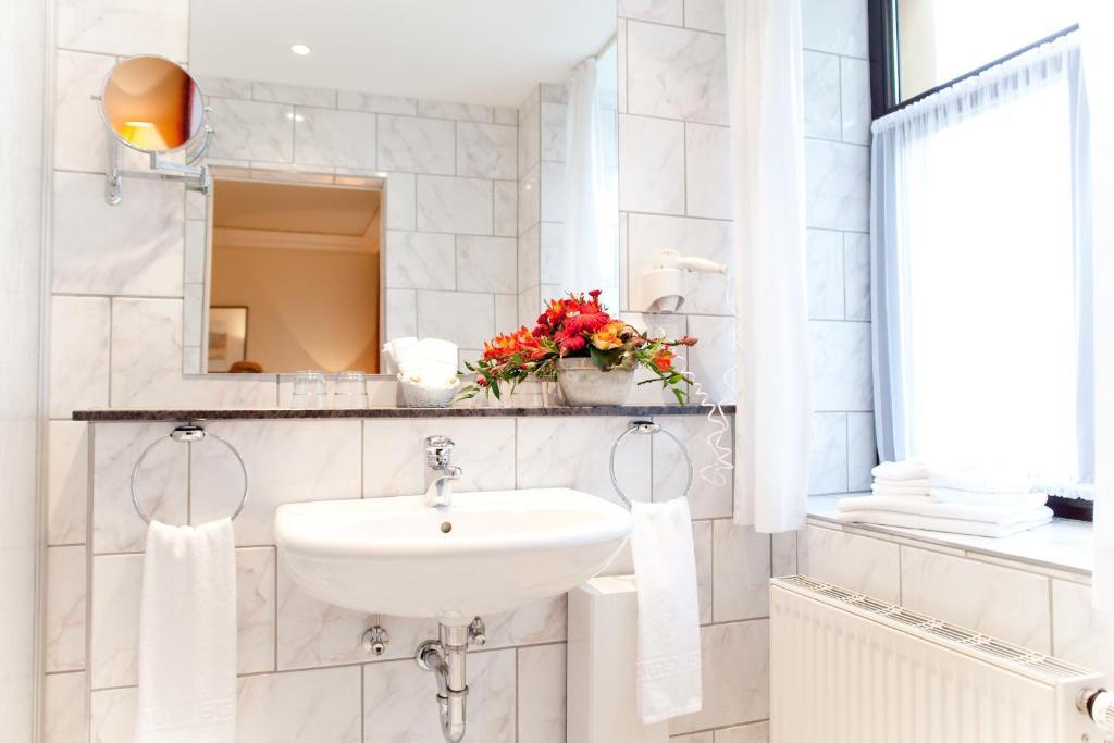 Hotel Weisses Ross Marienberg Oda fotoğraf